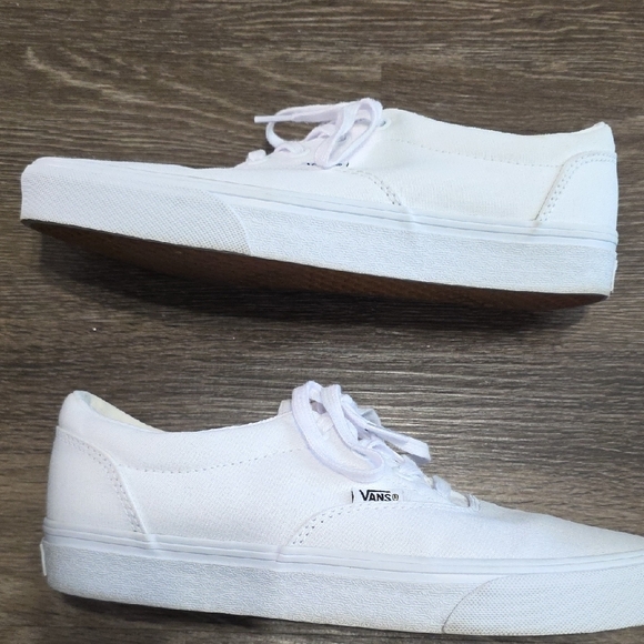 Vans Classic White Lace-Up Sneakers - Picture 3 of 8